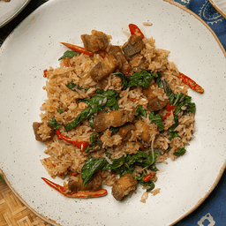 ข้าวผัดกะเพราหมูกรอบ