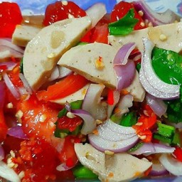 ยำไข่แดงเค็ม+หมูยอ