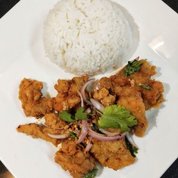 ข้าวยำไก่แซ่บ
