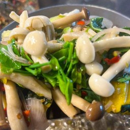 แกงเห็ดรวม