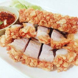 หมูกรอบแม่นงค์(ต้นตำรับจากเจียงฮาย)
