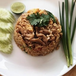 ข้าวผัดรถไฟ