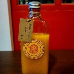 น้ำส้มคั้นสด Fresh Orange Juice