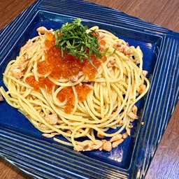 Salmon&Salmon roe Butter soy sauce spaghetti(鮭とイクラのバター醤油パスタ)