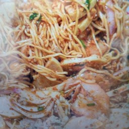 ลาบมาม่าทะเล