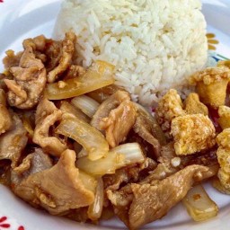ผัดน้ำมันหอยราดข้าว.