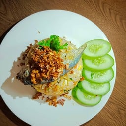 ข้าวผัดปลาทูราม52