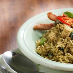 ข้าวผัดแกงเขียวหวาน