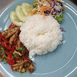 ข้าวผัดกระเพราหมูสับ