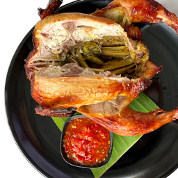 ไก่อบโอ่งครึ่งตัว