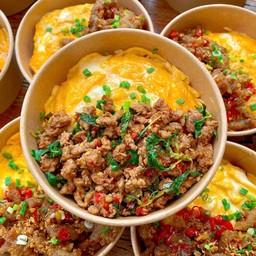 ข้าวไข่ข้น+เนื้อโคขุนสับหมักกระเพรา