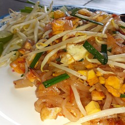 ผัดไทยกุ้งแห้ง