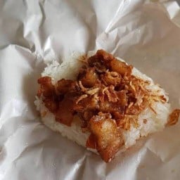 เจ๊โบ้ ตามสั่ง (วันนี้มีข้าวยำไก่แซบ) เหนียวไก่ทอดหมูทอด ยำ สาขาเสนา