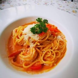 สปาเก็ตตี้ครีมซอสไข่กุ้ง