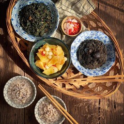 ชุดจักรพรรดิ์ปาร์ตี้