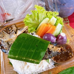 ข้าวปลาทู+น้ำพริกเผาโบราณ