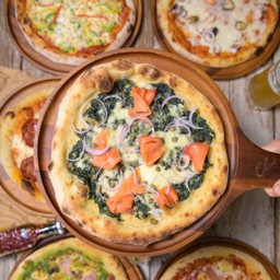 Salmon Spinach Pizza
