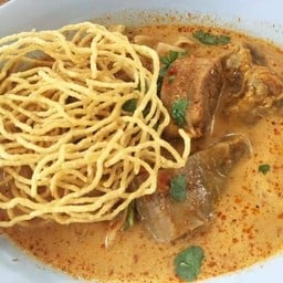 ข้าวซอยเนื้อ