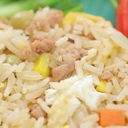 ข้าวผัดหมู