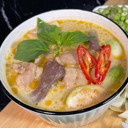 แกงเขียวหวานไก่ (กับข้าว)