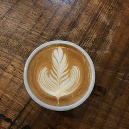 ลาเต้ร้อน.