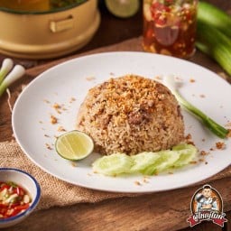 โคตรข้าวผัดกระเทียมเนื้อ