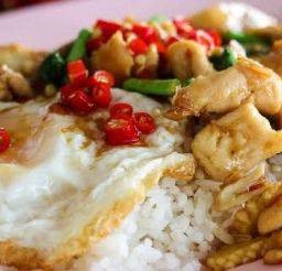 ข้าวกระเพราไก่+ไข่ดาว