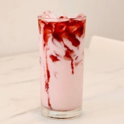 นมสดสตอเบอรี่ Strawberry Milk