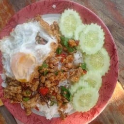 กะเพราป้าแอ๋ว ข้าวคลุกกะปิ - ในเมือง เรียบนครซอย1