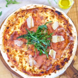Parma Ham & Rocket Pizza