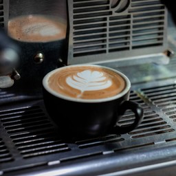 ลาเต้ ร้อน