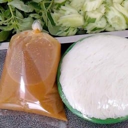 ชุดขนมจีนเส้นสด+น้ำยาป่าใต้+ผักสด