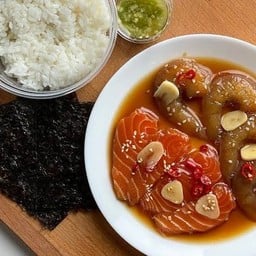 ลมเล ซีฟู้ด 100 ไทรน้อย (อาหารจาน100)