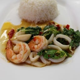 ข้าวราดกะเพรา