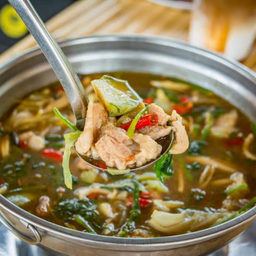 แกงอ่อมไก่