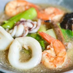 ราดหน้าทะเล