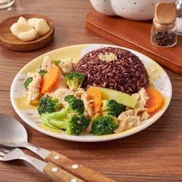 ข้าวไรซ์เบอรี่ + ผัดบล็อคโคลี่ Stir fried broccoli