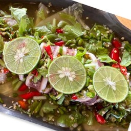 ปลาหมึกนึ่งมะนาว