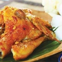 บุญเจริญ ไก่ย่างเขาสวนกวาง