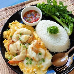 ครัวกล่องข้าวกลม - บ่อยาง