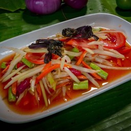 ส้มตำไทยใส่ปู