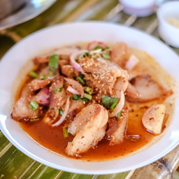 น้ำตกคอหมู