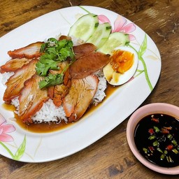 ข้าวหมูแดง