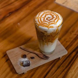CARAMEL MACCHIATO (ICED)