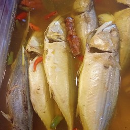 ปลาทูต้มส้ม