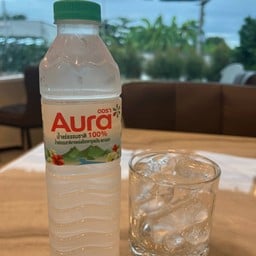 น้ำเปล่า (น้ำแร่ธรรมชาติ)