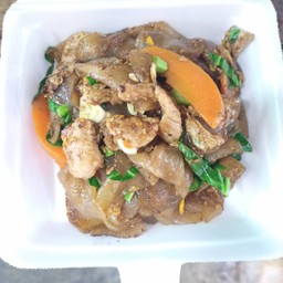 ผัดซีอิ้วหมู