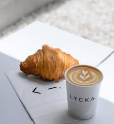 plain croissant