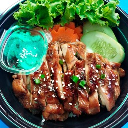 กระเพราไข่ข้น ฮาลาล