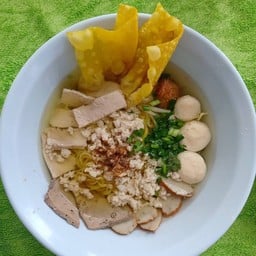 ก๋วยเตี๋ยวน้ำใสธรรมดา